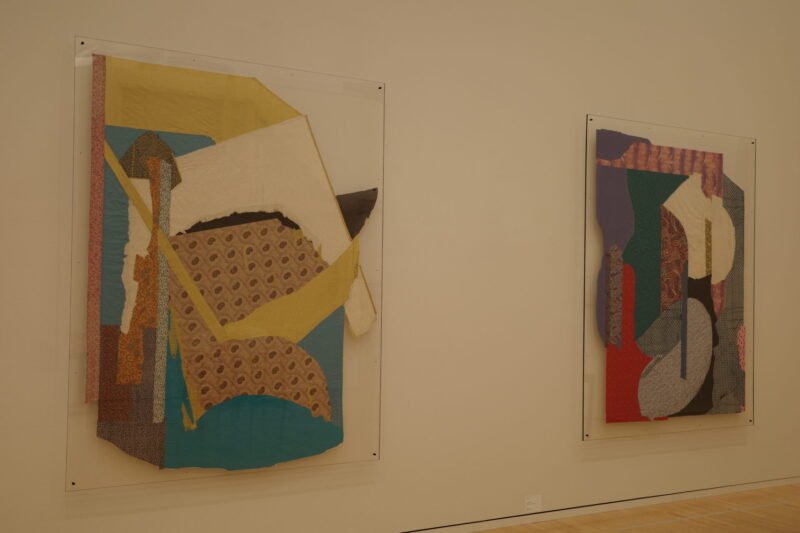 東京都現代美術館で開催中の「岡﨑乾二郎 而今而後 ジコンジゴ」展に行った感想。チケットなどの概要、所要時間に混雑状況、グッズなど