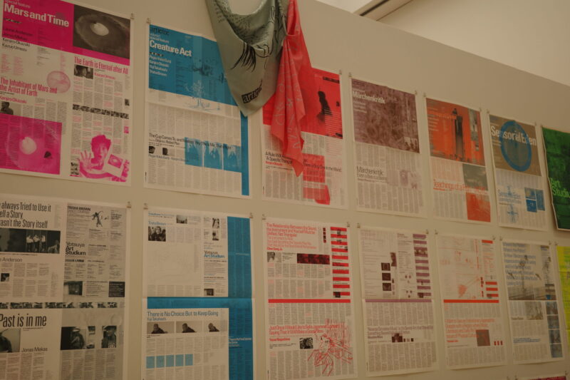 東京都現代美術館で開催中の「岡﨑乾二郎 而今而後 ジコンジゴ」展に行った感想。チケットなどの概要、所要時間に混雑状況、グッズなど
