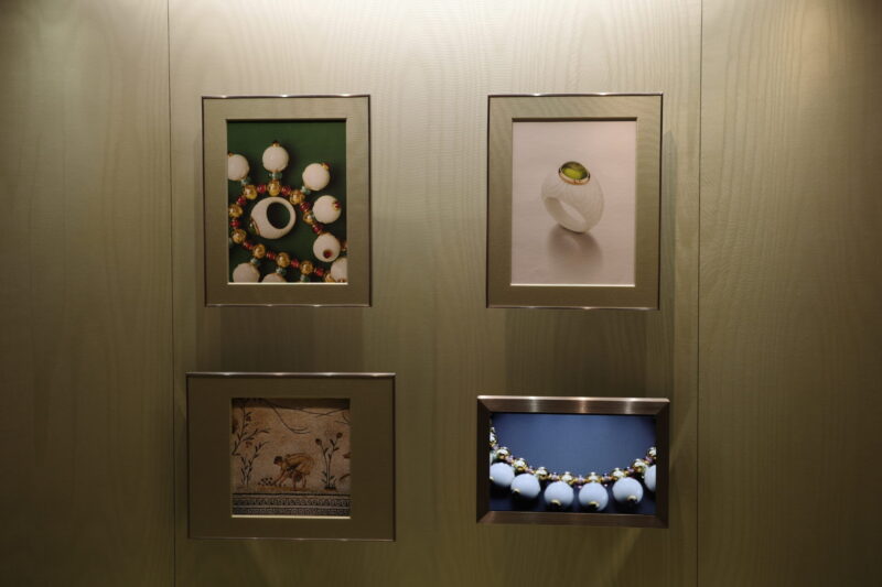 国立新美術館で開催「ブルガリ カレイドス 色彩・文化・技巧」に行った感想。チケットやアクセス、混雑状況や所要時間、グッズなど