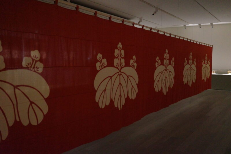 白金台の静寂と現代の感性。生まれ変わった「荏原 畠山美術館」で出会う、杉本博司と茶の湯の世界