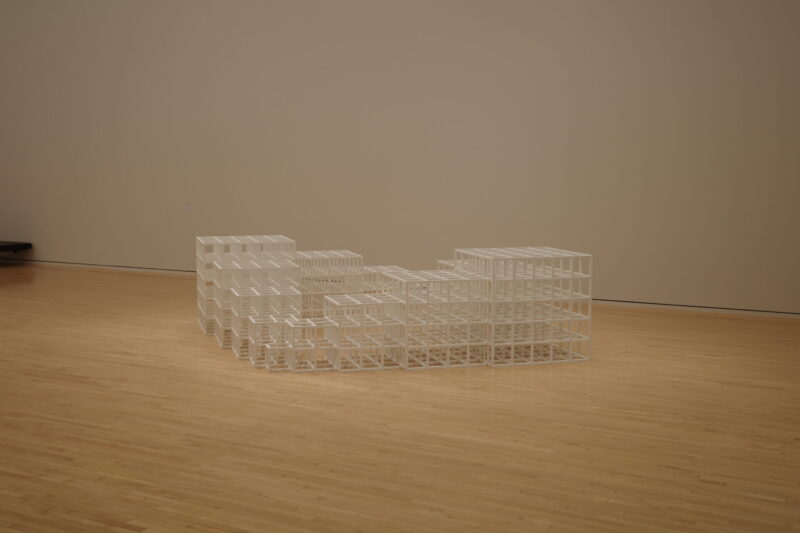 東京都現代美術館で開催「ソル・ルウィット オープン・ストラクチャー」展に行った感想。所要時間や混雑状況など