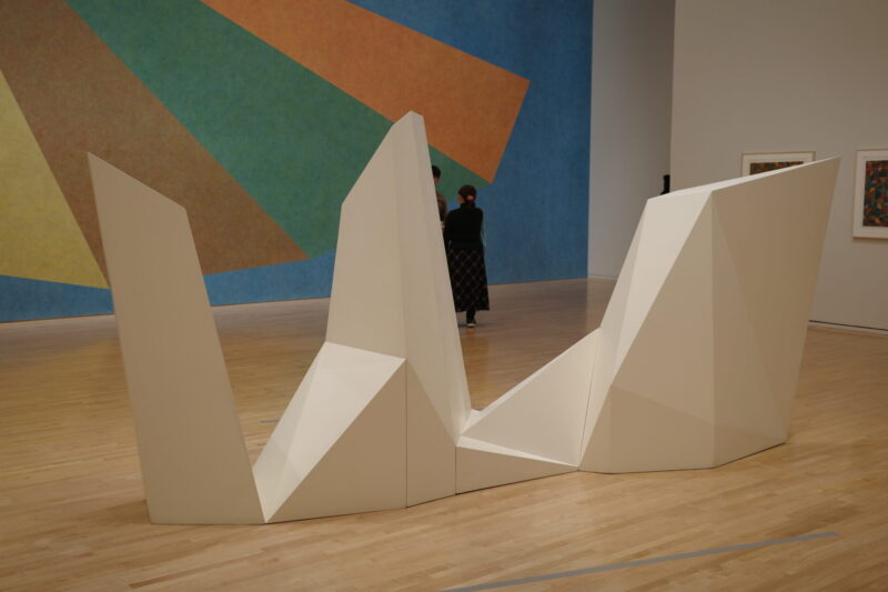 東京都現代美術館で開催「ソル・ルウィット オープン・ストラクチャー」展に行った感想。所要時間や混雑状況など