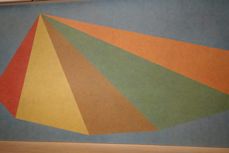 東京都現代美術館で開催「ソル・ルウィット オープン・ストラクチャー」展に行った感想。所要時間や混雑状況など