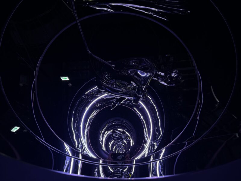 空山基展「SORAYAMA 光・透明・反射 -TOKYO-」レポ|見どころ・混雑・グッズ・所要時間を徹底解説【CREATIVE MUSEUM TOKYO】