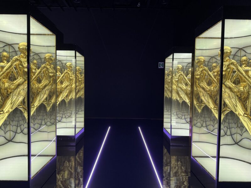 空山基展「SORAYAMA 光・透明・反射 -TOKYO-」レポ|見どころ・混雑・グッズ・所要時間を徹底解説【CREATIVE MUSEUM TOKYO】