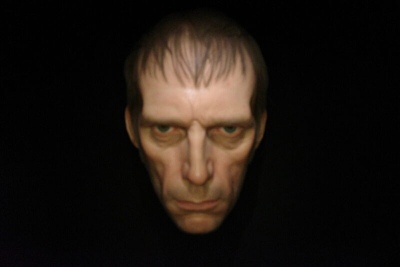 森美術館で開催「ロン・ミュエク展」に行った感想。所要時間や混雑状況、グッズなど