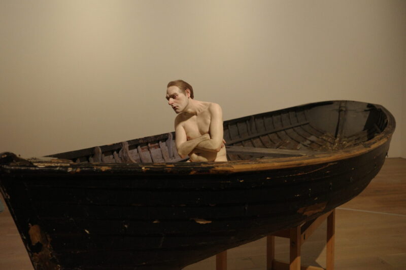 森美術館で開催「ロン・ミュエク展」に行った感想。所要時間や混雑状況、グッズなど