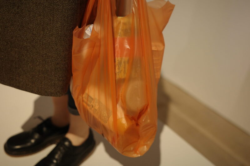 森美術館で開催「ロン・ミュエク展」に行った感想。所要時間や混雑状況、グッズなど