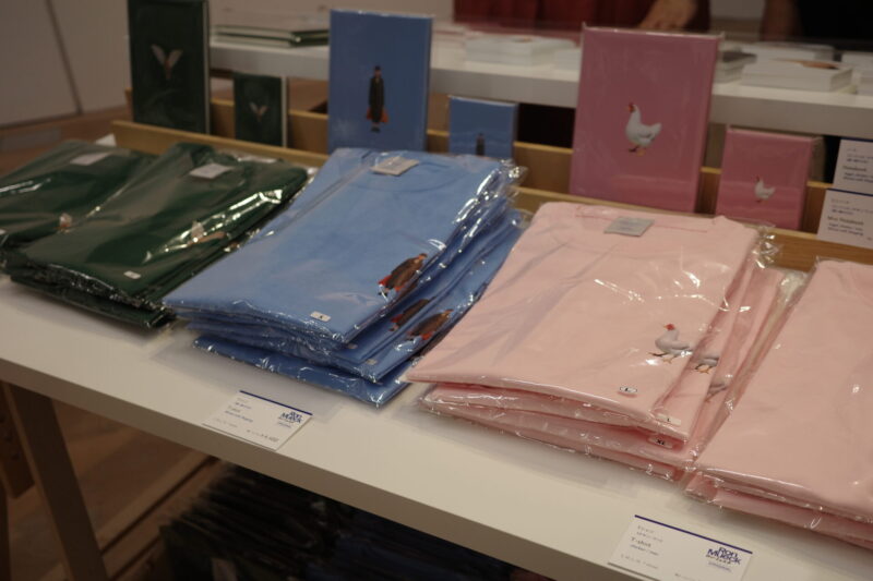 森美術館で開催「ロン・ミュエク展」に行った感想。所要時間や混雑状況、グッズなど